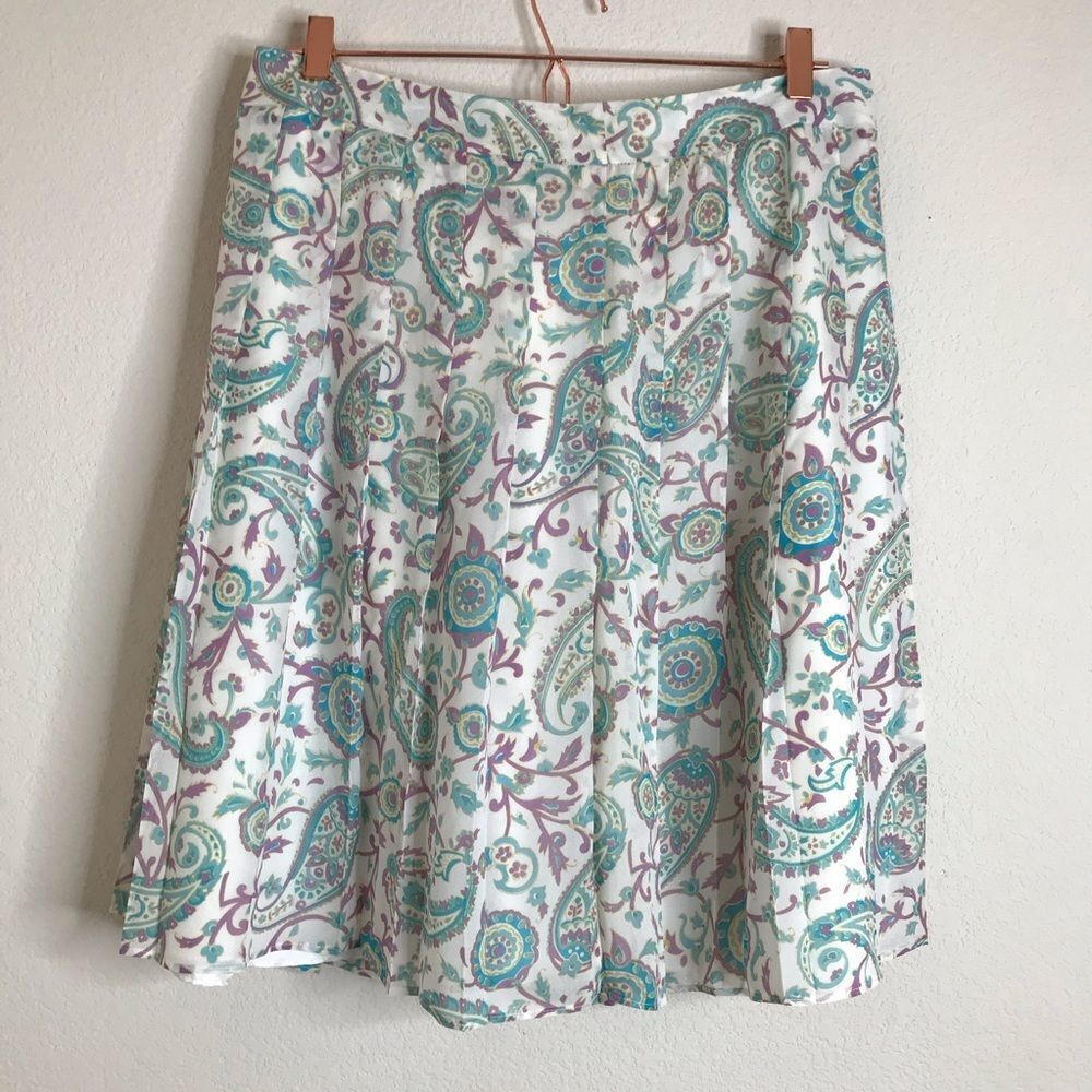 NWT Liz silk pleated skirt